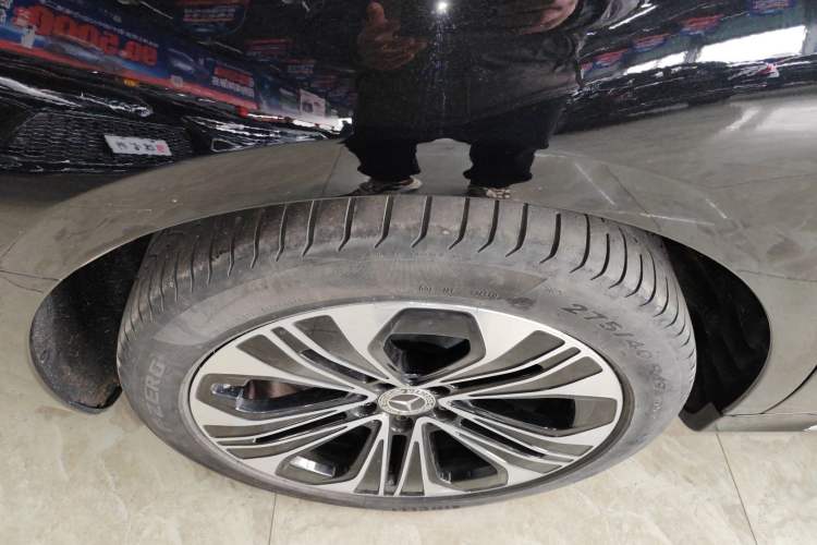 Used Mercedes-Benz E-Class New Energy 2024 E 350 e L Plug-in Hybrid Sedan
