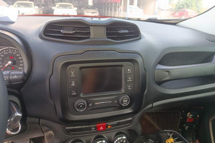 Used  Renegade 2016 1.4T Automatic Jingneng Edition
