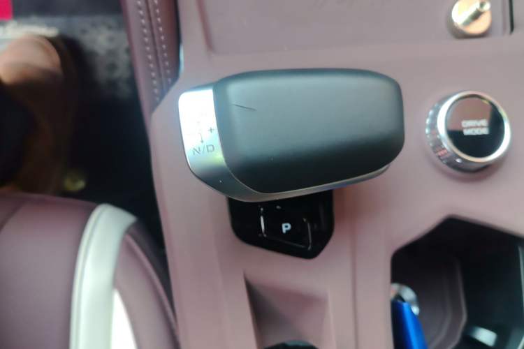 Used Geely Auto Monjaro L 2024 2.0TD High-Power Automatic Two-Wheel Drive Yunqi Version
