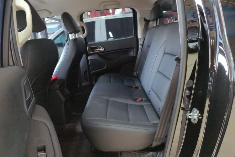 Used Great Wall Poer 2024 2.4T Commercial Version Automatic Diesel 4x4 Elite Edition
