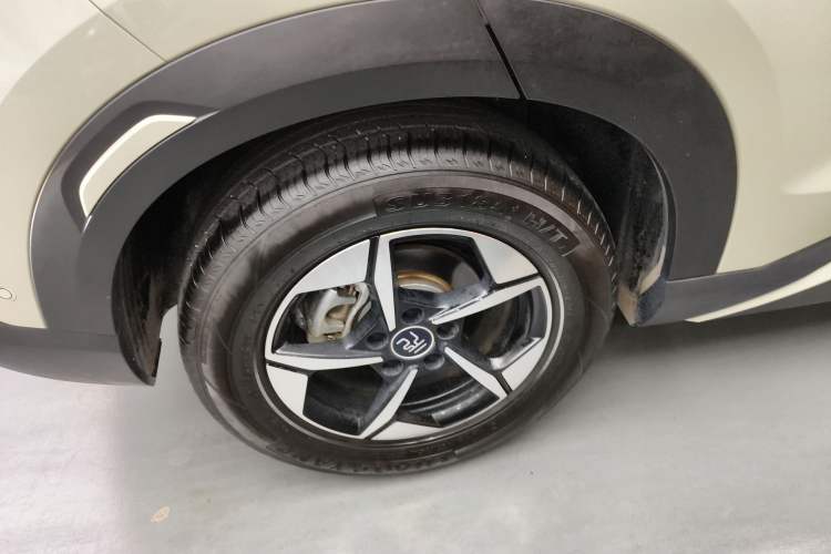 Used BYD Yuan UP 2025 Intelligent Driving Version 401 km Beyond-Range Edition