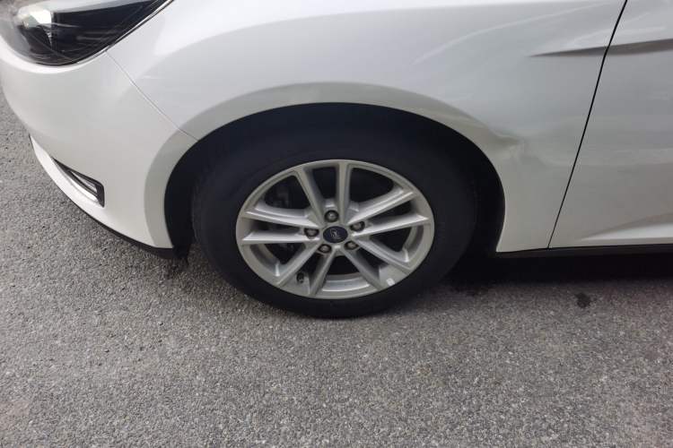 Used Ford Focus 2015 Hatchback 1.6L Automatic Fashion Edition
