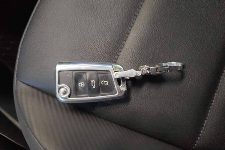 Used Volkswagen T-ROC 2020 280TSI DSG Two-Wheel Drive Comfort Version
