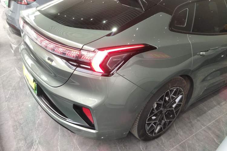 Used Zeekr 001 2024 ME Edition 100 kWh All-Wheel Drive