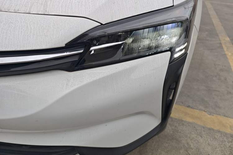 Used Buick Velite 6 2023 Revised Version 430 km Range – Commuter Edition
