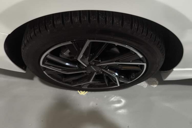 Used Lynk & Co 03 2023 1.5TD DCT JingPro