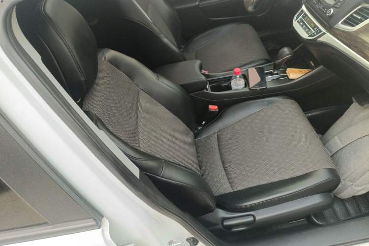 Used Honda Jade 2017 1.8L automatic Comfort version 5 seats