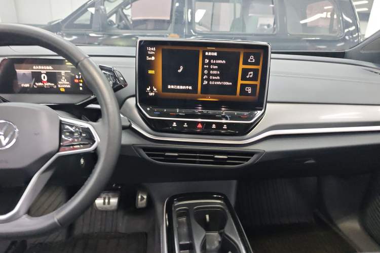 Used Volkswagen ID.4 CROZZ 2021 Long-Range Lite PRO Two-Wheel Drive Version
