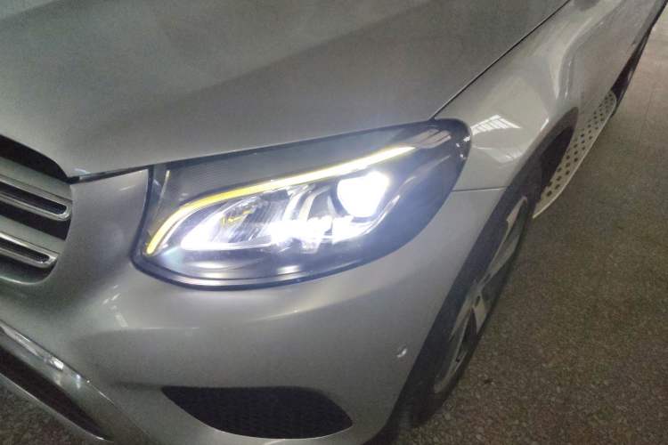 Used Mercedes-Benz GLC 2016 GLC 260 4MATIC Luxury Model