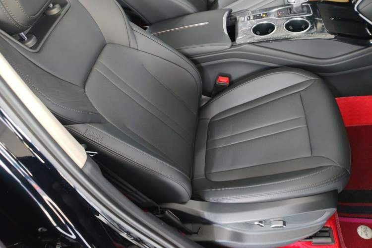 Used Hongqi HS3 PHEV 2024 PHEV 115km Jingwei Edition