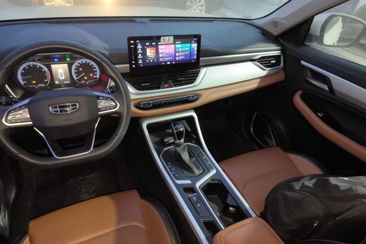 Used Geely Auto Vision X6 2020 1.4T CVT Luxury Edition
