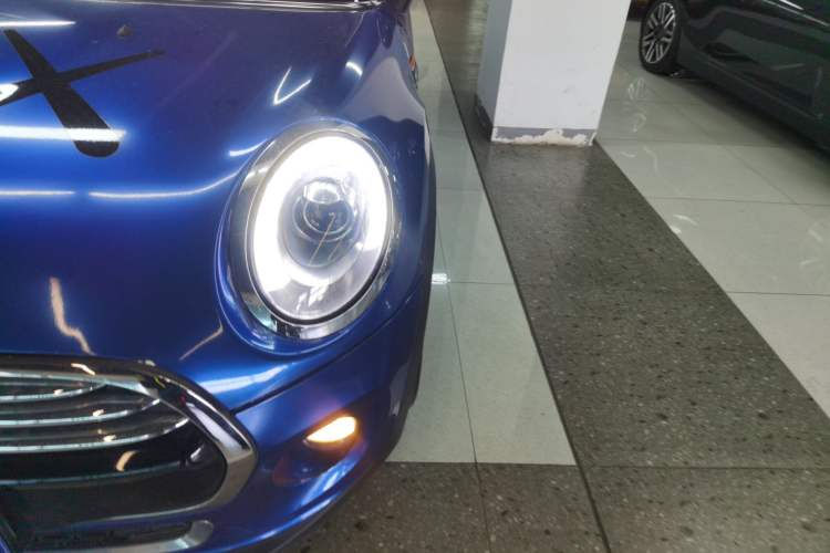 Used  MINI 2015 1.5T COOPER Fun Five-Door Edition
