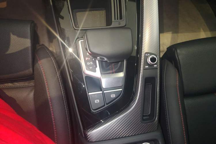 Used Audi A4L 2022 40 TFSI quattro RS Performance Package
