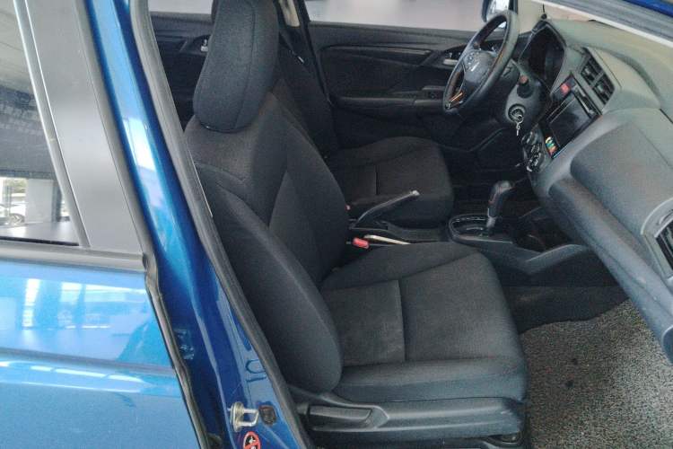 Used Honda Fit 2016 1.5L LXS CVT Comfort Sunroof Version
