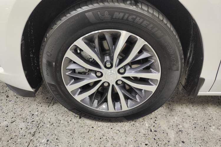 Used Buick GL8 2021 ES Landtrek 653T Comfort Edition
