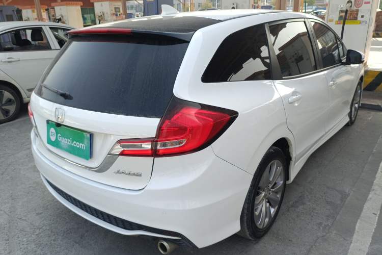 Used Honda Jade 2017 1.8L automatic Comfort version 5 seats
