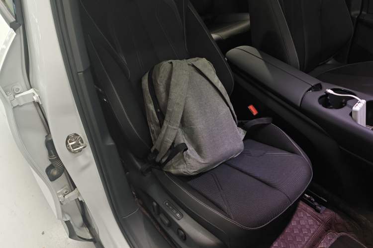 Used Volkswagen ID.UNYX 2024 Pro Long-Range Version