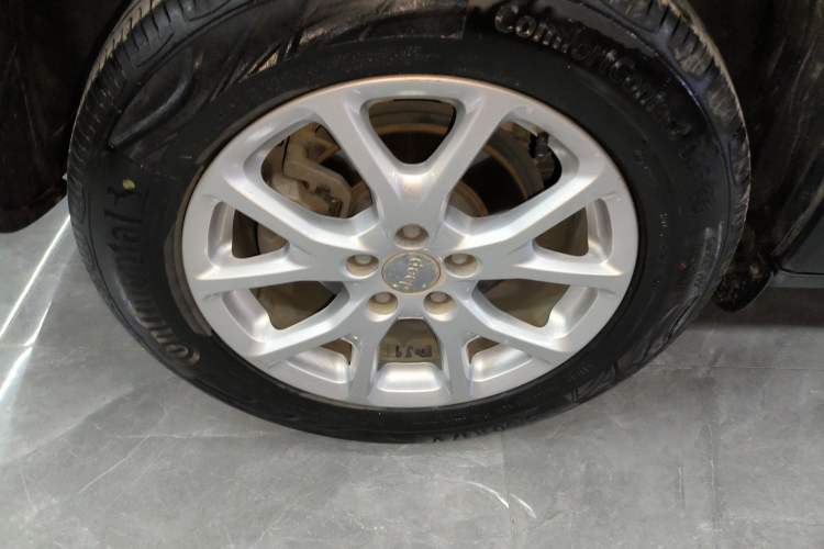 Used  Cherokee 2016 2.4L Leading Smart Version
