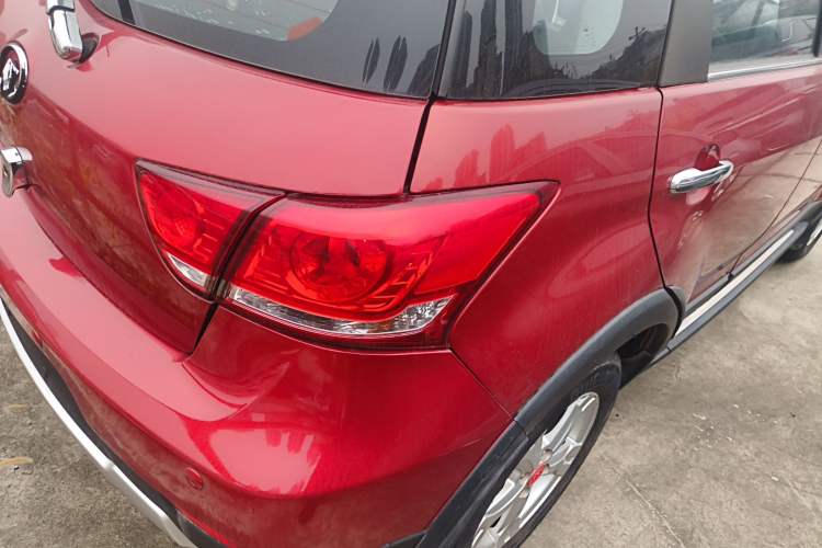 Used Great Wall M4 2014 1.5L manual Comfort trim level
