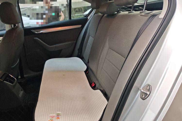 Used Skoda Octavia 2015 1.6L Automatic Yijie Edition
