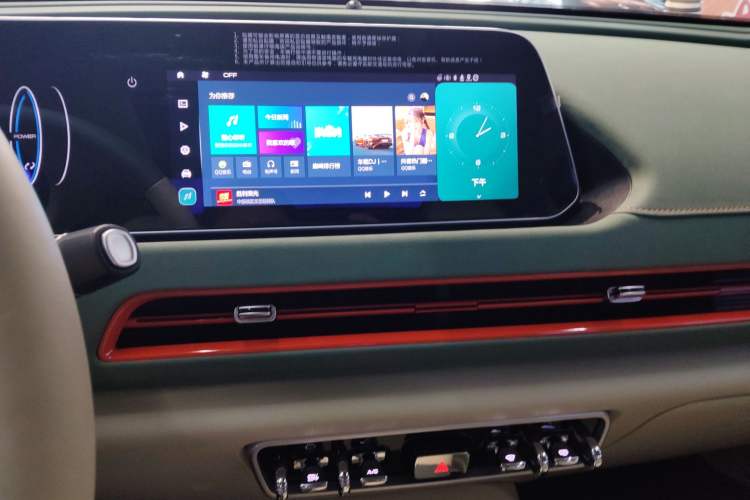 Used ORA Good Cat 2023 401 km Standard Range Prestige Version Lithium Iron Phosphate
