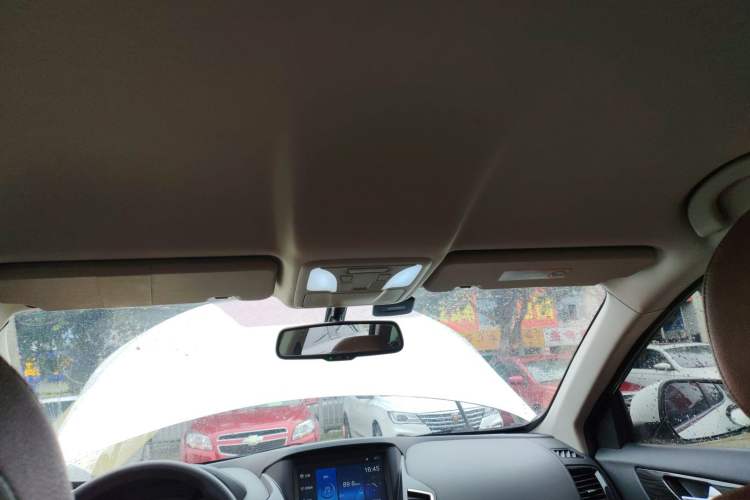 Used Dongfeng Fengdu MX5 2017 2.0L Automatic Urban Edition
