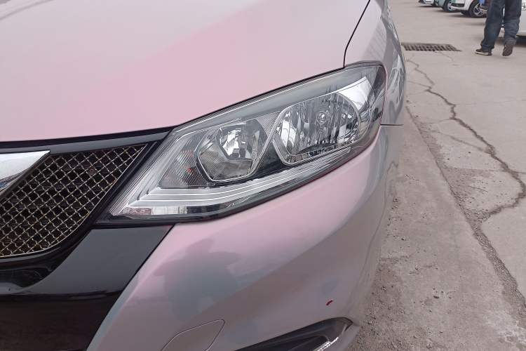 Used Nissan Tiida 2021 1.6L CVT Cool Edition
