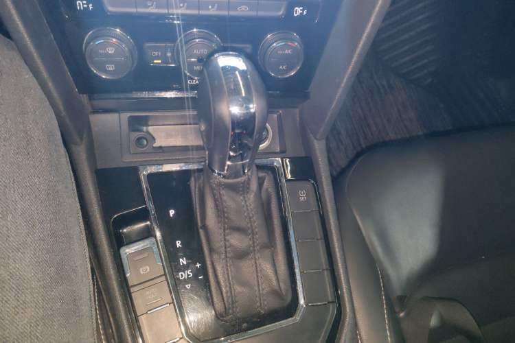 Used Volkswagen Lamando 2015 280TSI DSG Comfort Edition