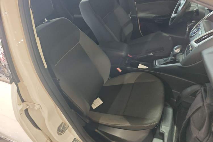 Used Ford Focus 2012 Hatchback 1.6L Automatic Comfort Model
