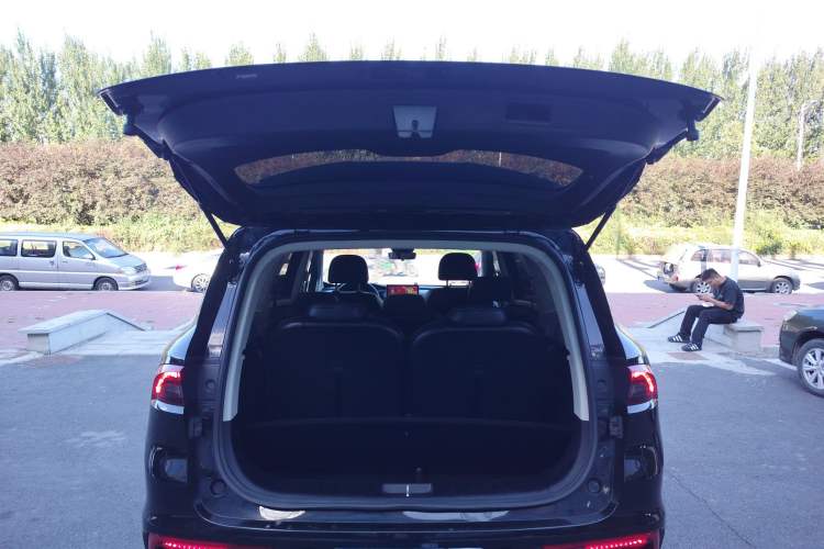 Used Geely Auto Haoyue 2020 1.8TD DCT Luxury 7-Seater
