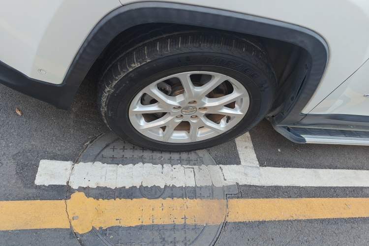 Used  Cherokee 2016 2.0L Superior Edition