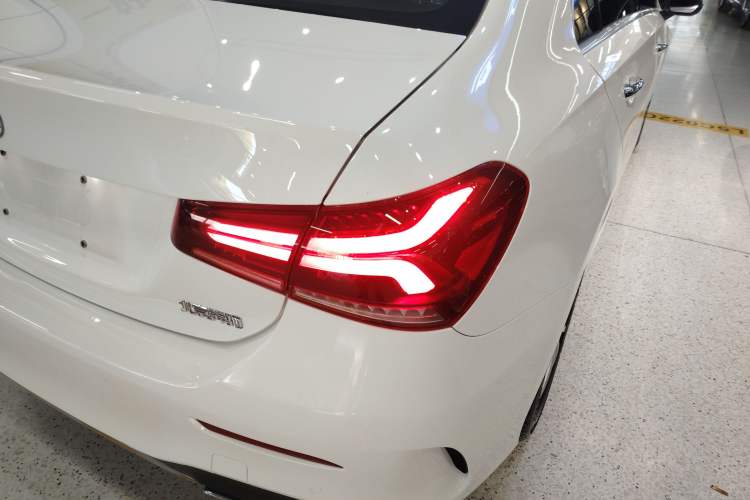 Used Mercedes-Benz A-Class 2020 Restyled A 200 L Sport Sedan Fashion Version
