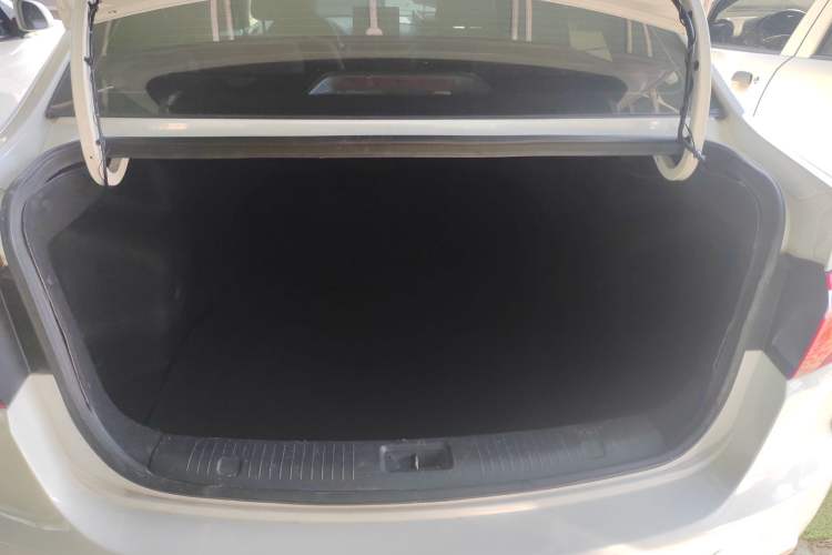 Used Changan Alsvin V7 2015 1.6L Automatic Enjoyment Model China IV Standard
