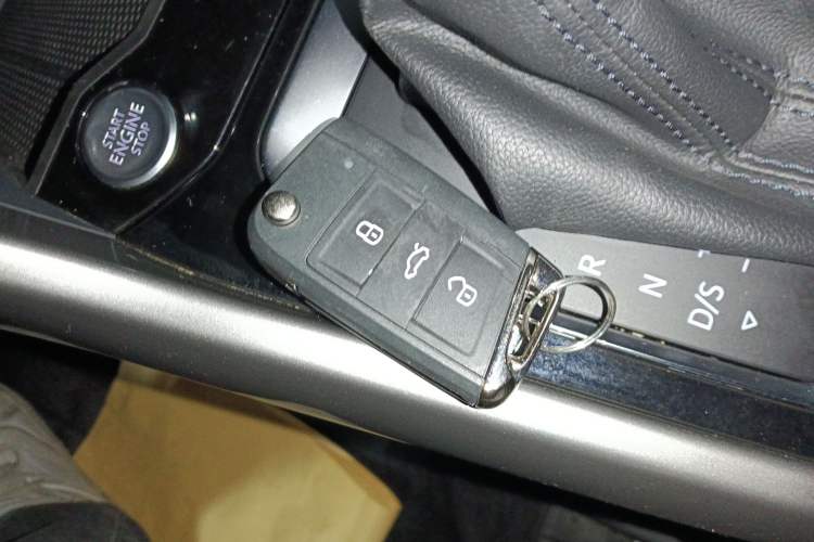 Used Volkswagen T-ROC 2022 280TSI DSG Two-Wheel Drive Elite PLUS
