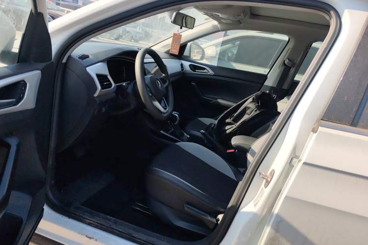 Used Volkswagen Tacqua 2023 200TSI DSG Joy-Connect Edition
