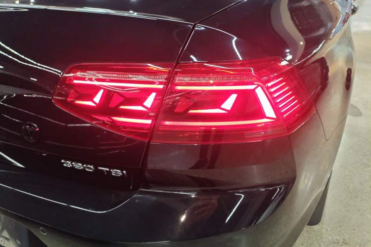 Used Volkswagen Magotan 2020 330TSI DSG Leading Model
