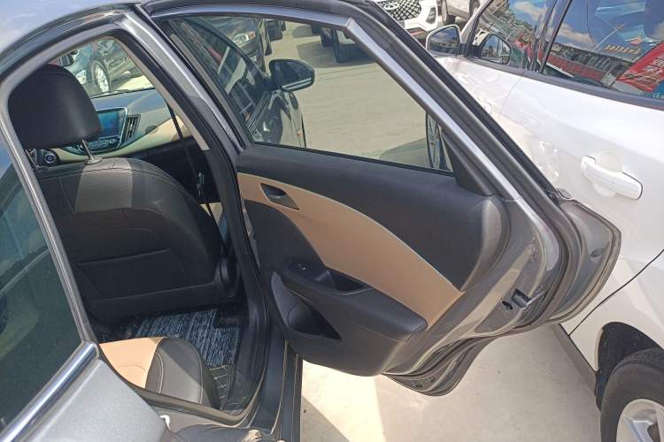 Used Chevrolet Monza 2021 320 Automatic Enjoyment Sunroof Edition
