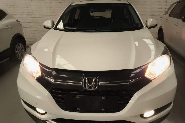 Used Honda Vezel 2016 1.8L CVT Front-Wheel Drive Pioneer Edition
