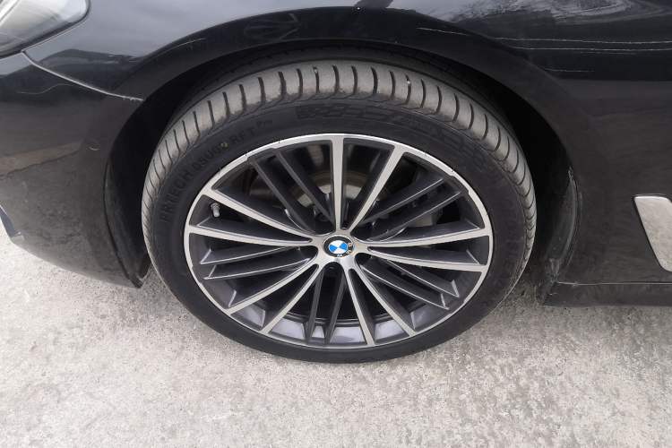 Used BMW 5 Series 2022 Restyled 530Li Leading Edition M Sport Package
