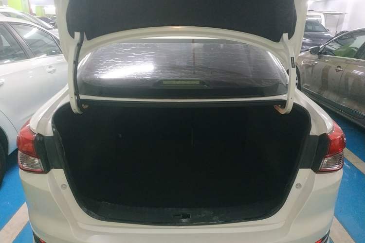 Used Nissan Lannia 2016 1.6L CVT Smart Cool Edition