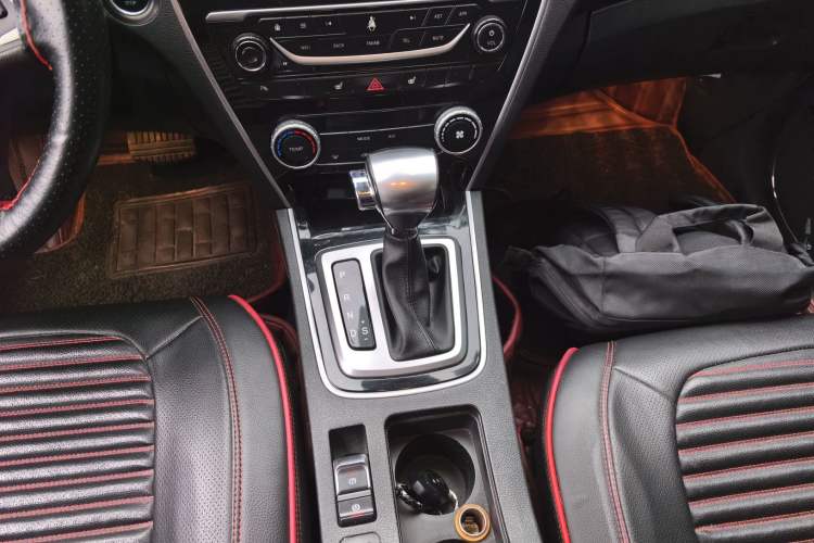 Used Leopaard CS10 2016 2.0T Automatic Luxury Edition
