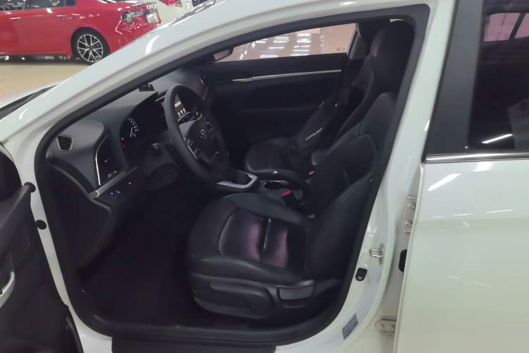 Used Hyundai Elantra (6th Generation / Lingdong) 2016 1.6L Automatic ZhiXuan – Elite Version