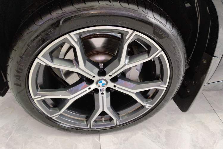 Used BMW X5 2023 xDrive 30Li Luxury M Sport Night Edition Package
