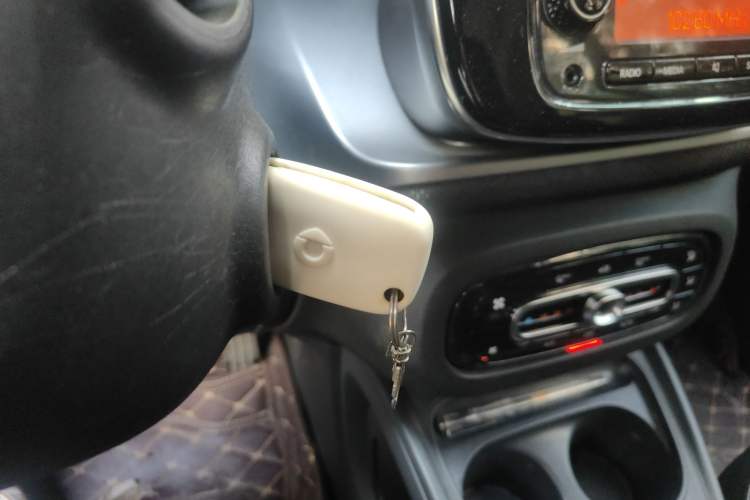 Used  fortwo 2015 1.0L 52 kW Hardtop Passion Edition
