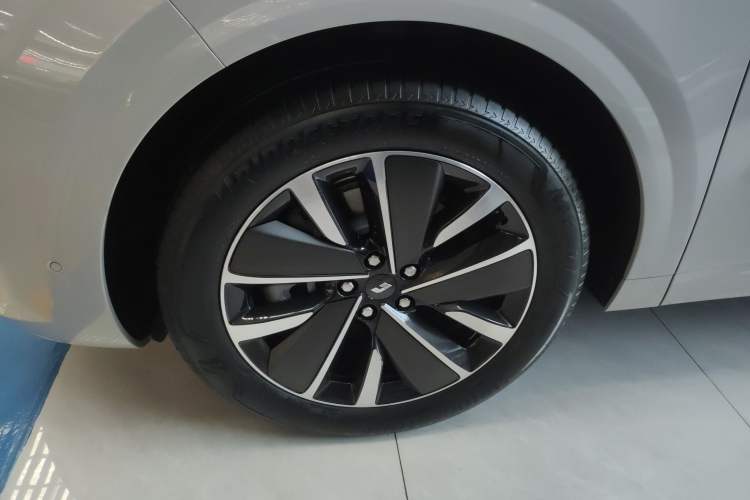 Used Li Auto L6 2025 Pro Smart Refresh Edition