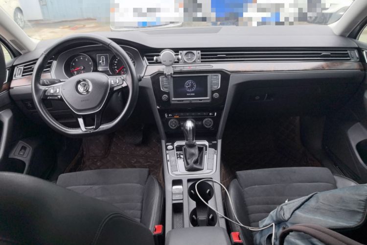 Used Volkswagen Magotan 2017 330TSI DSG Luxury Model