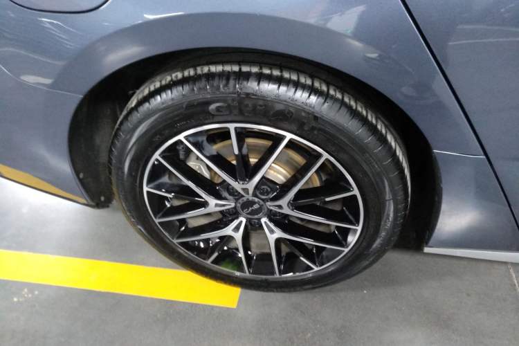 Used BYD Seal 2023 DM-i 1.5T 121km Flagship Model
