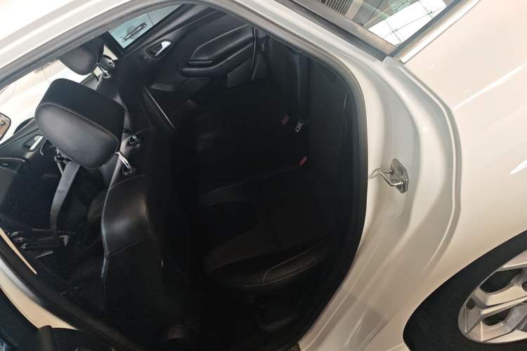 Used Ford Focus 2012 Hatchback 2.0L Automatic Luxury Sport Model