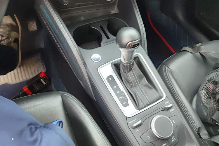 Used Audi Q2L 2022 35 TFSI Fashion Dynamic Model
