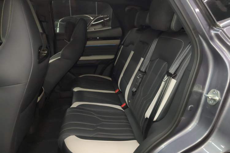 Used JETOUR Shanhai Shanhai L6 2024 1.5TD DHT PRO
